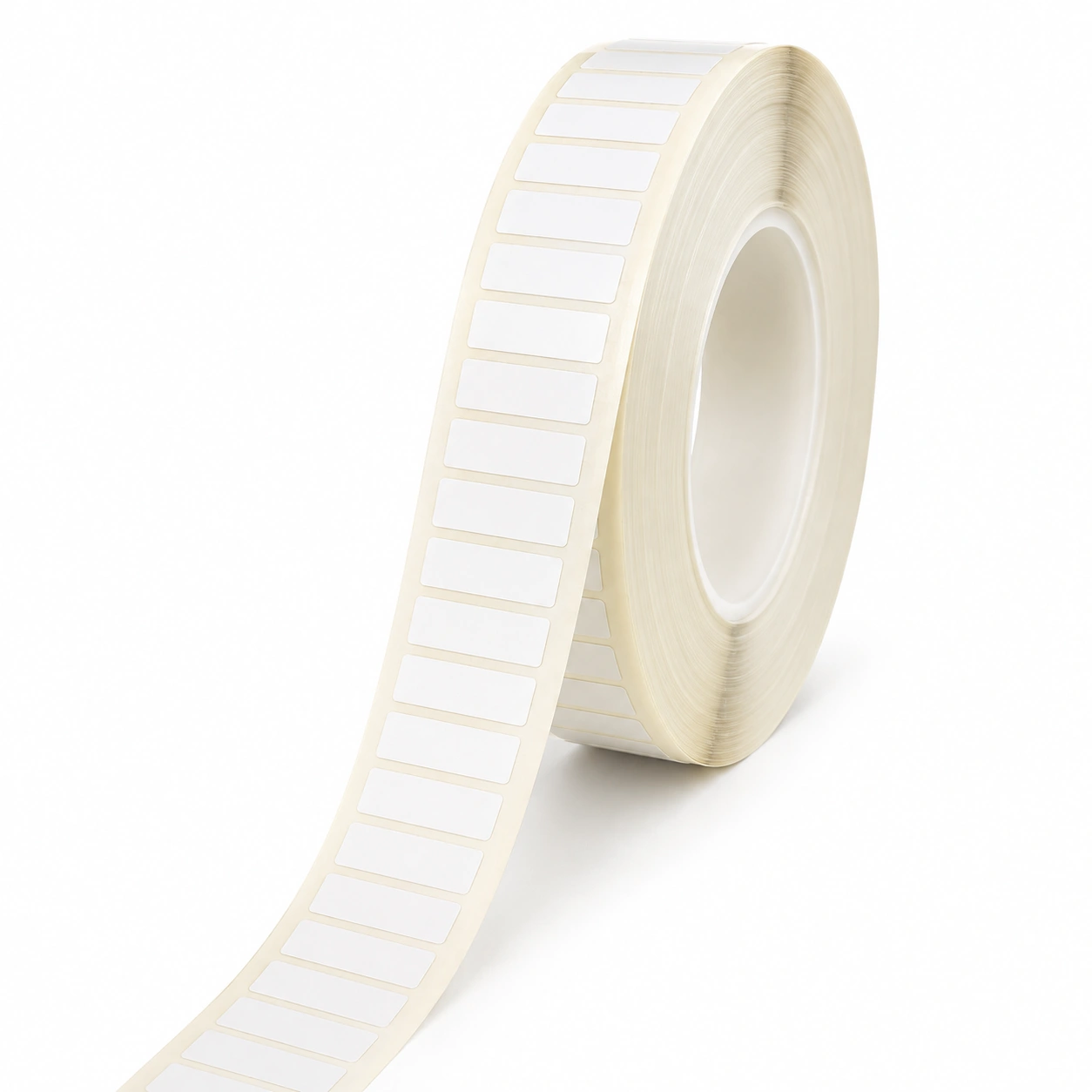 32 01308 – Etiketa 19 mm x 6,35 mm, Polyimid, Bílá, Dutinka 76 mm, 10000 ks/kotouč, Extra silné lepidlo, B – 727 / THT Brady kompatibilní